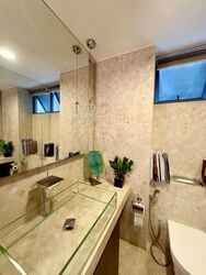 Watermark Robertson Quay (D9), Apartment #637860161